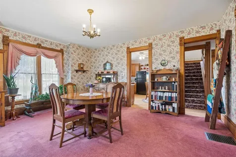 5736 Hammond Avenue Waterloo IA 50701