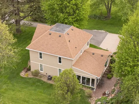 5736 Hammond Avenue Waterloo IA 50701