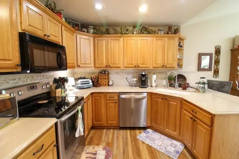 614 West Street Dysart IA 52224