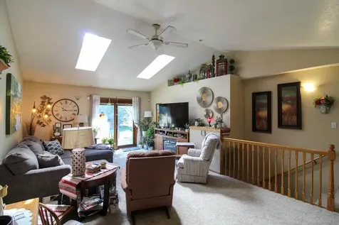 614 West Street Dysart IA 52224