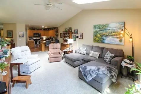 614 West Street Dysart IA 52224