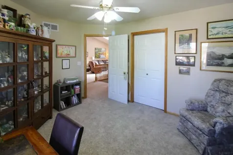 614 West Street Dysart IA 52224