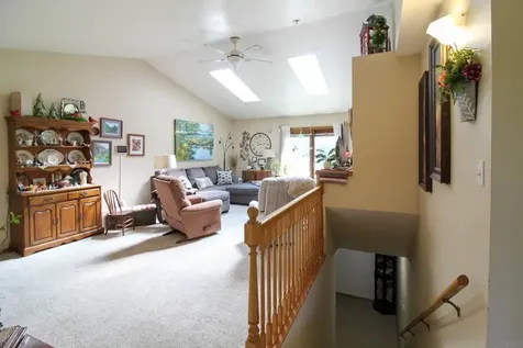 614 West Street Dysart IA 52224