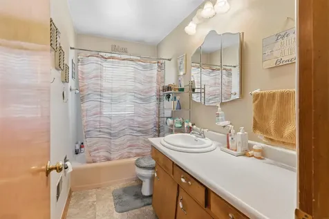 1215 W 1st Street Cedar Falls IA 50613