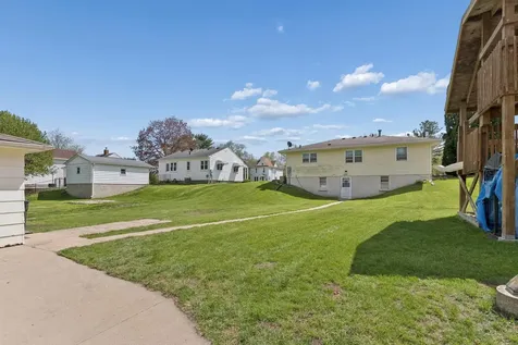 1215 W 1st Street Cedar Falls IA 50613