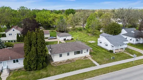 1215 W 1st Street Cedar Falls IA 50613