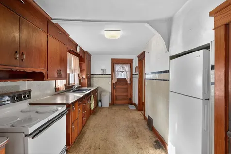 105 Taylor Street Traer IA 50675