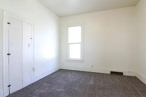 2122 Olive Street Cedar Falls IA 50613