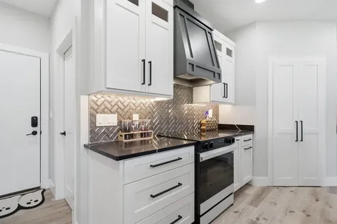 1803 Reese Road Cedar Falls IA 50613
