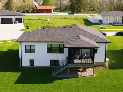 1803 Reese Road Cedar Falls IA 50613