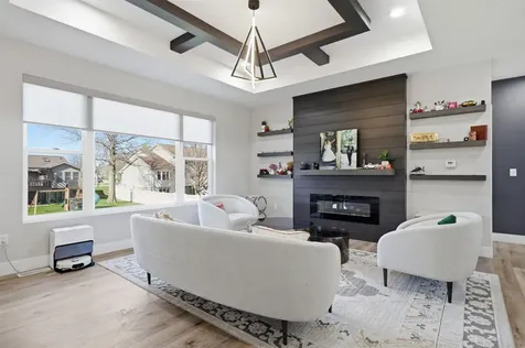 1803 Reese Road Cedar Falls IA 50613