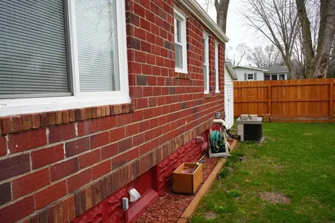 424 7th Street SW Oelwein IA 50662