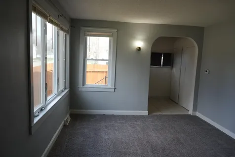 424 7th Street SW Oelwein IA 50662