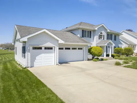 1530 S Kentucky Avenue Mason City IA 50401