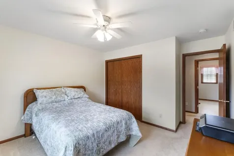 1530 S Kentucky Avenue Mason City IA 50401