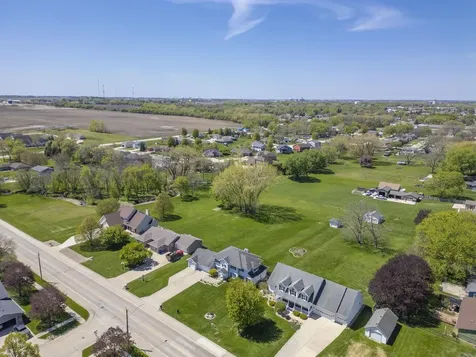 1530 S Kentucky Avenue Mason City IA 50401