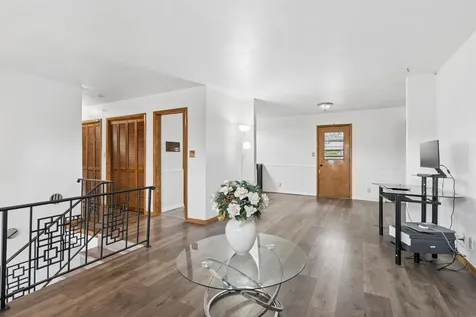 2756 Fairlane Avenue Waterloo IA 50702