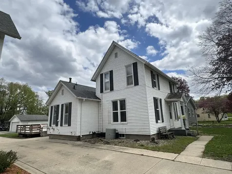 706 Allison Charles City IA 50616
