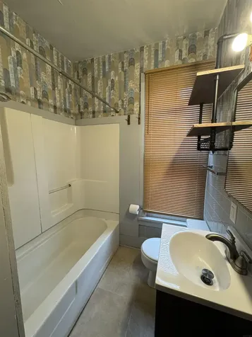706 Allison Charles City IA 50616