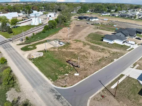 18 Lot Package Janesville IA 50647