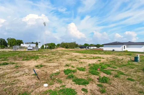18 Lot Package Janesville IA 50647