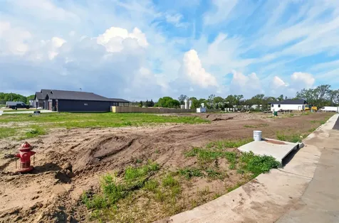 18 Lot Package Janesville IA 50647