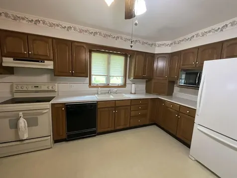 214 Auburn Street West Union IA 52175