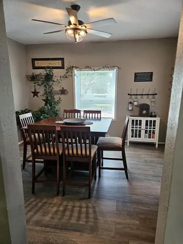 106 7th Avenue NW Oelwein IA 50662