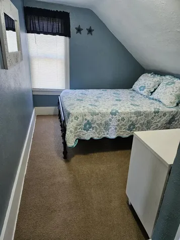 106 7th Avenue NW Oelwein IA 50662