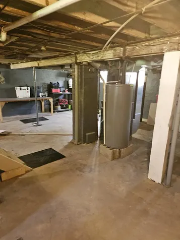 106 7th Avenue NW Oelwein IA 50662