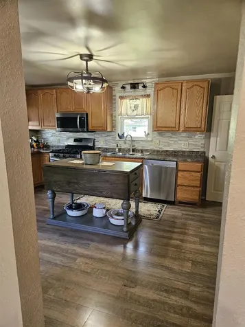 106 7th Avenue NW Oelwein IA 50662