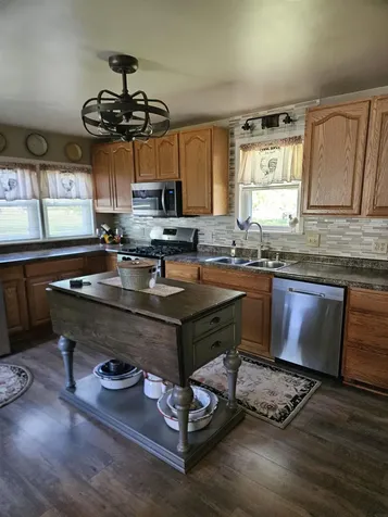 106 7th Avenue NW Oelwein IA 50662