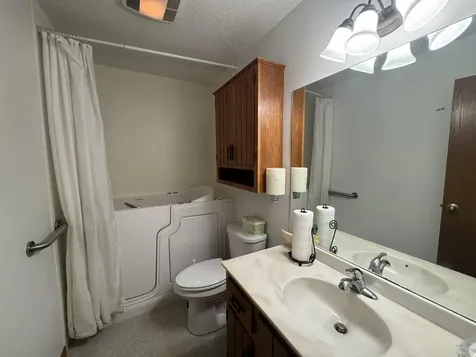 1908 Owen Street Charles City IA 50616