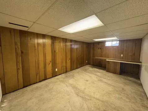 1908 Owen Street Charles City IA 50616