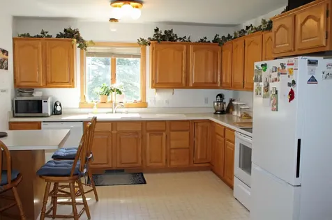 2229 Larrabee Avenue Waverly IA 50677