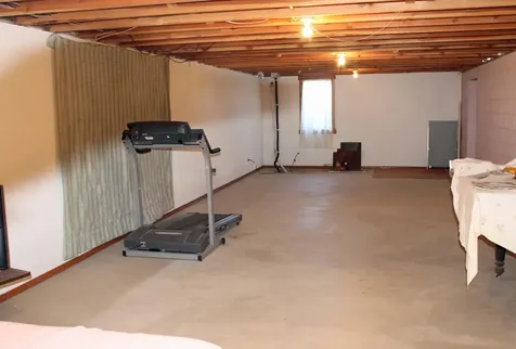 2229 Larrabee Avenue Waverly IA 50677