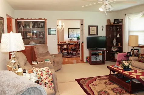 2229 Larrabee Avenue Waverly IA 50677