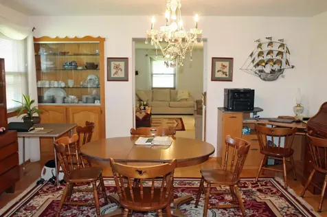 2229 Larrabee Avenue Waverly IA 50677