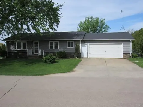 21121 Western Drive Monticello IA 52310