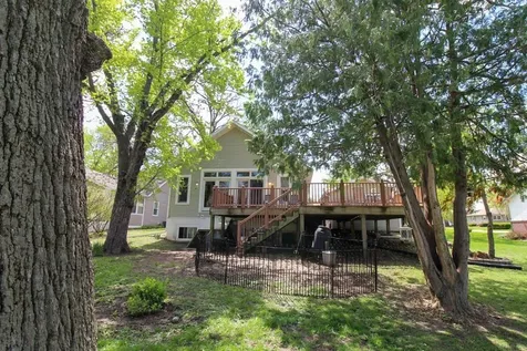 708 17th Avenue Eldora IA 50627