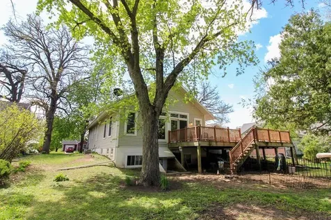 708 17th Avenue Eldora IA 50627