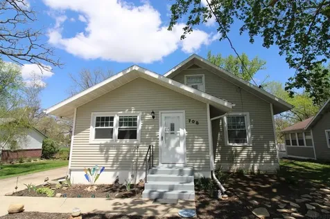 708 17th Avenue Eldora IA 50627