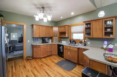 708 17th Avenue Eldora IA 50627