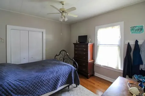 708 17th Avenue Eldora IA 50627