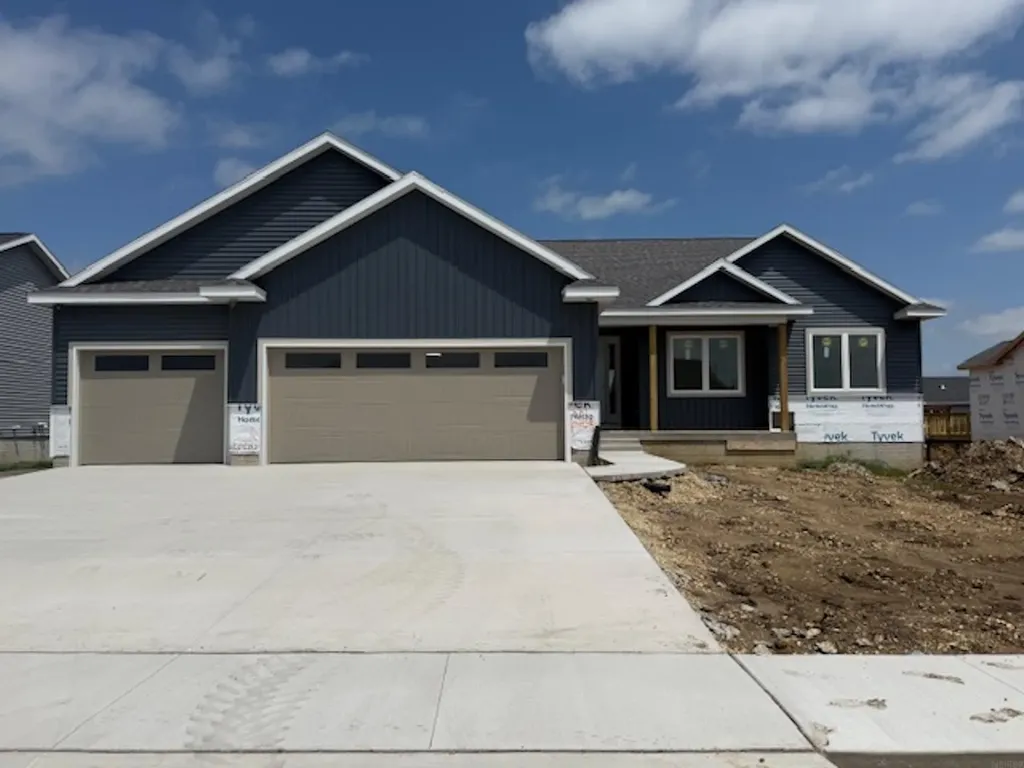 2813 Autumn Woods Drive Cedar Falls IA 50613