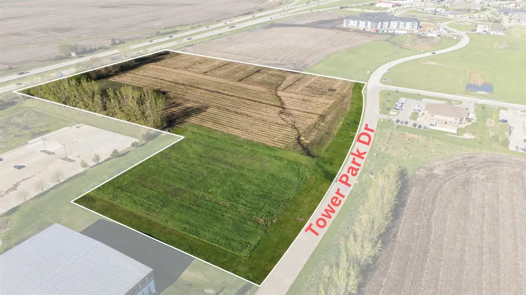 +/- 12.23 Acres Tower Park Drive Waterloo IA 50701