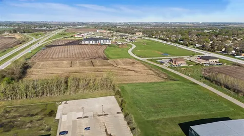 +/- 12.23 Acres Tower Park Drive Waterloo IA 50701