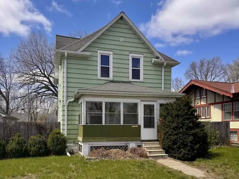 1317 Logan Avenue Waterloo IA 50703