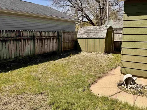 1317 Logan Avenue Waterloo IA 50703