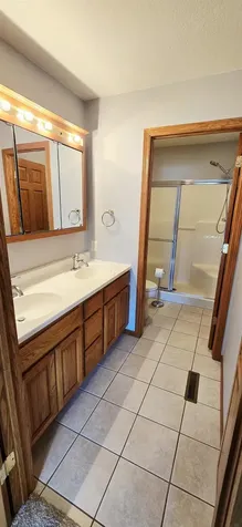 503 Sunset Place Charles City IA 50616